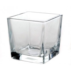Cube en verre transparent